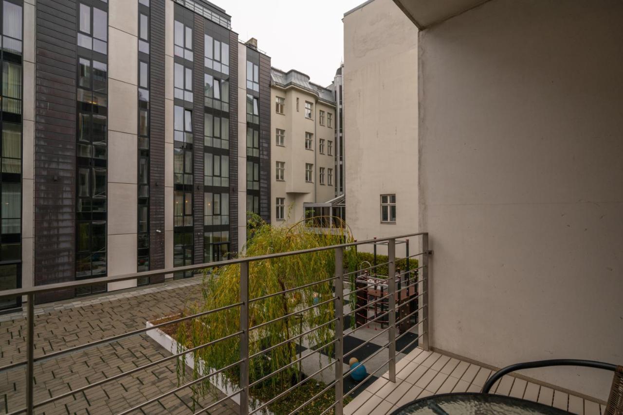 Easyrooms Dzirnavu Рига Екстер'єр фото