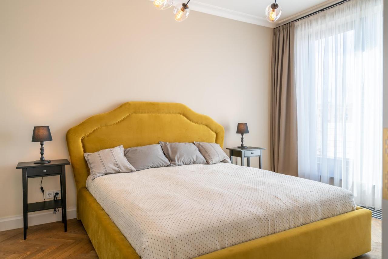 Easyrooms Dzirnavu Рига Екстер'єр фото