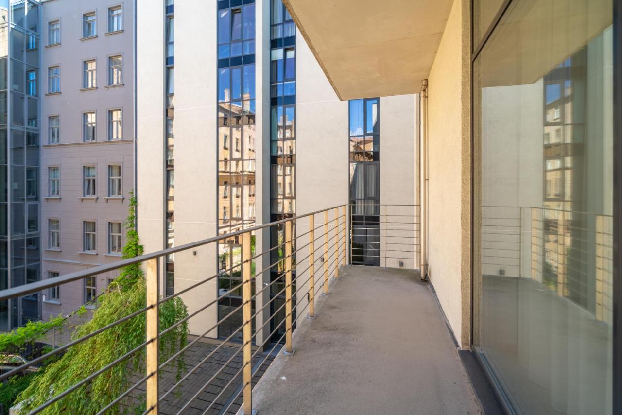 Easyrooms Dzirnavu Рига Екстер'єр фото