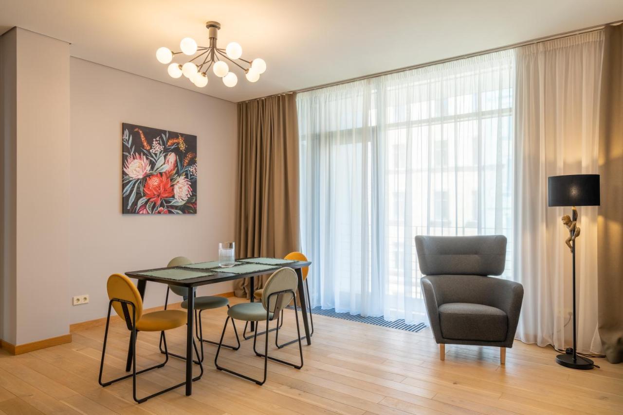 Easyrooms Dzirnavu Рига Екстер'єр фото