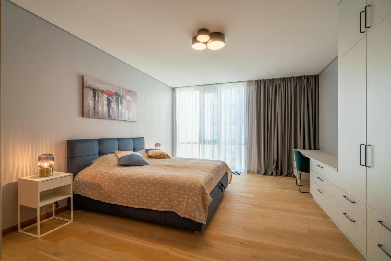 Easyrooms Dzirnavu Рига Екстер'єр фото