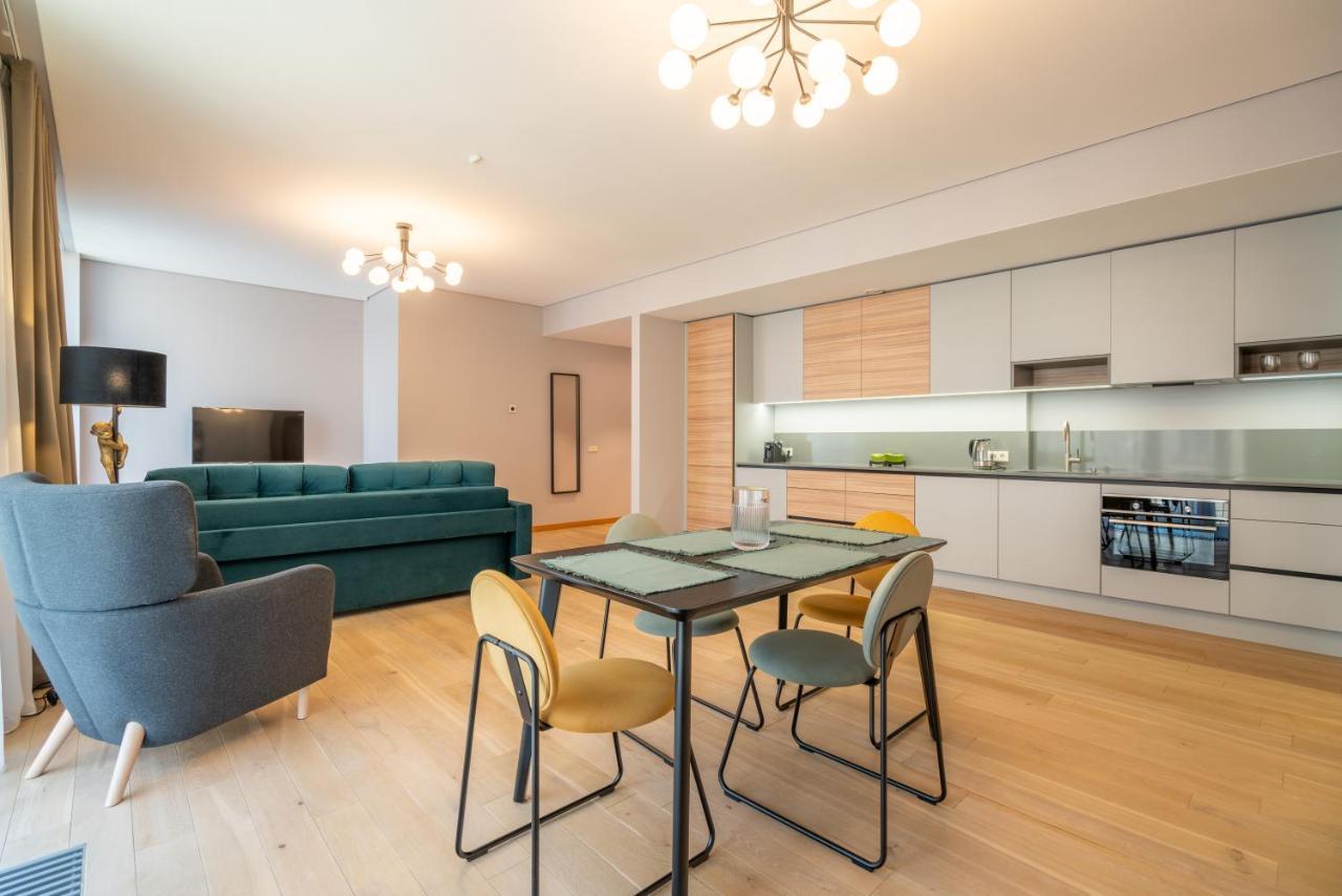 Easyrooms Dzirnavu Рига Екстер'єр фото